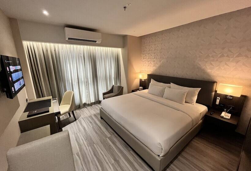 استودیوی استاندارد, Capitol Hill Hotel And Suites