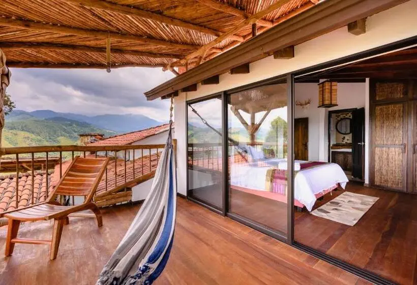 اتاق سوپریور با تخت بزرگ, Kawa Mountain Retreat