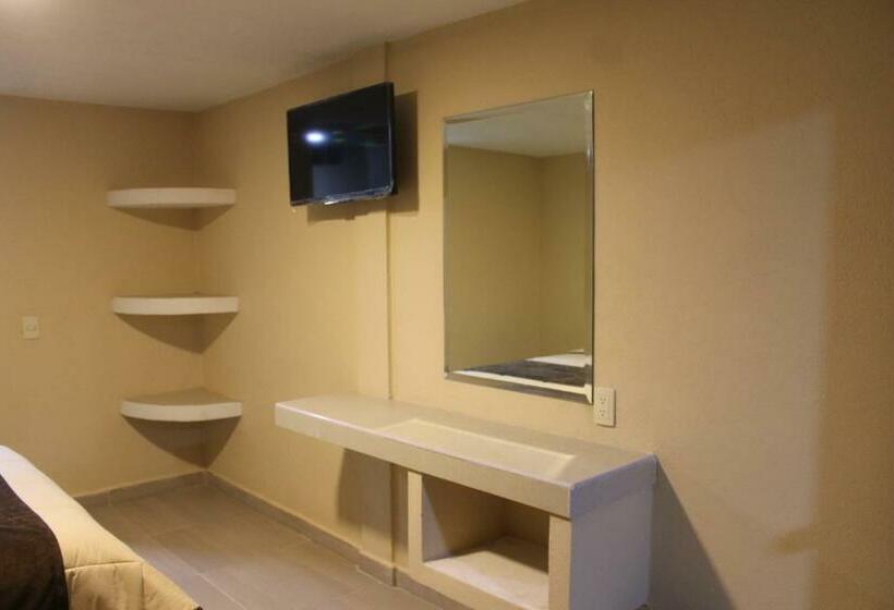 غرفة قياسية, Los Pinos