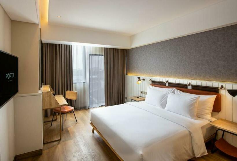 디럭스 룸, Porta By Ambarrukmo