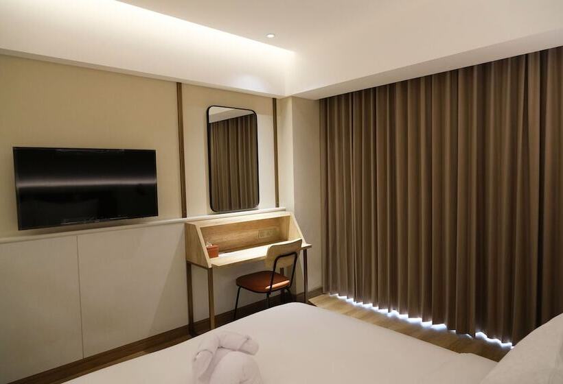 디럭스 룸, Porta By Ambarrukmo