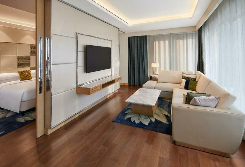 سوئیت پریمیوم, Renaissance Dhaka Gulshan