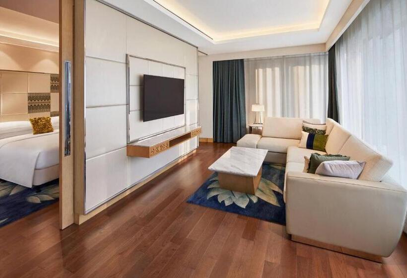 سوئیت پریمیوم, Renaissance Dhaka Gulshan