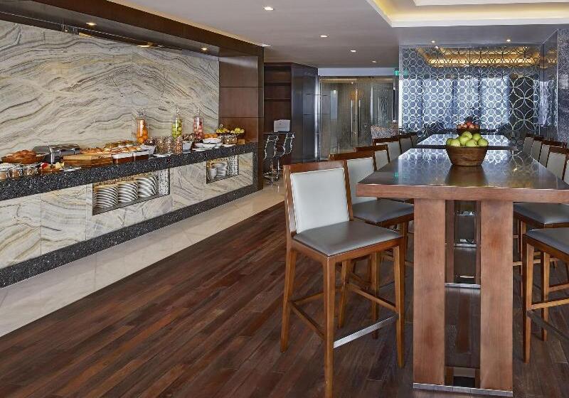 اتاق کلاب, Renaissance Dhaka Gulshan