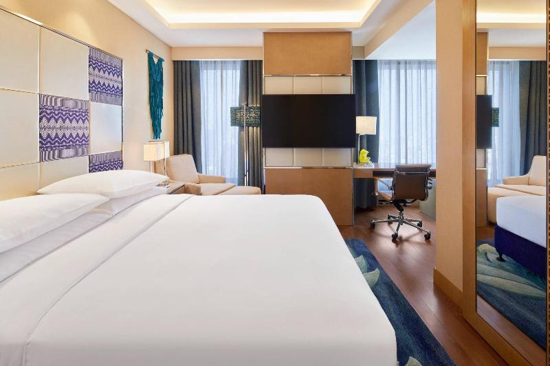 اتاق لوکس با تخت بزرگ, Renaissance Dhaka Gulshan