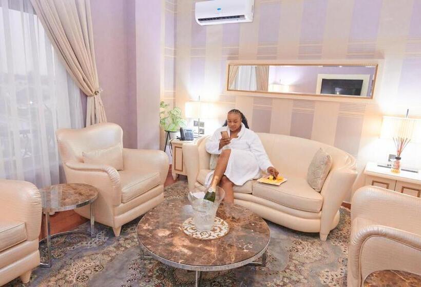 اتاق لوکس یک تخته, Oak Haven Hotel And Suites