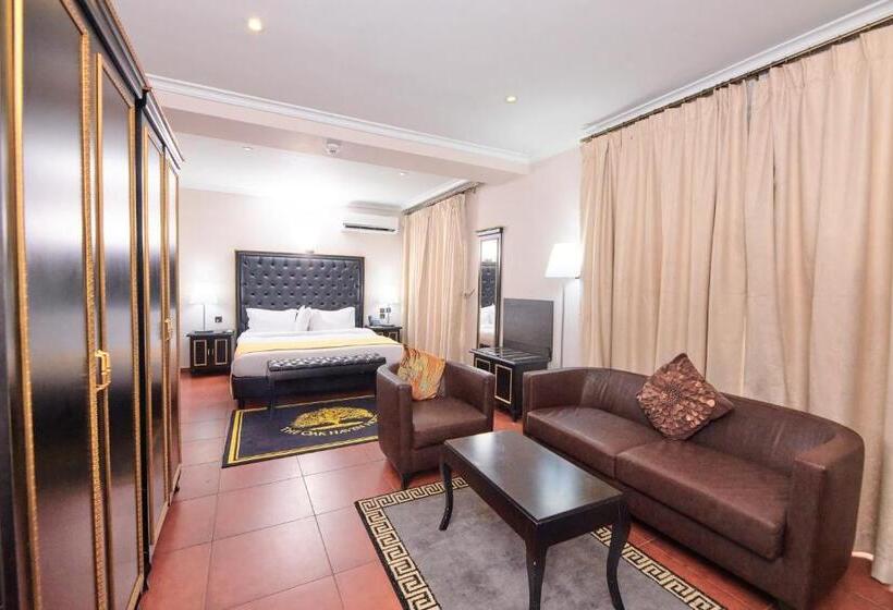 سوییت جونیور با بالکن, Oak Haven Hotel And Suites