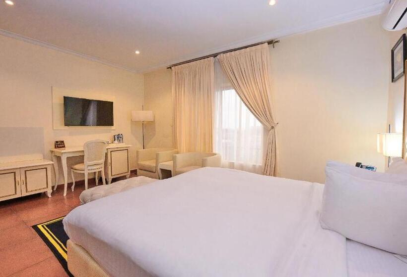 سوییت, Oak Haven Hotel And Suites