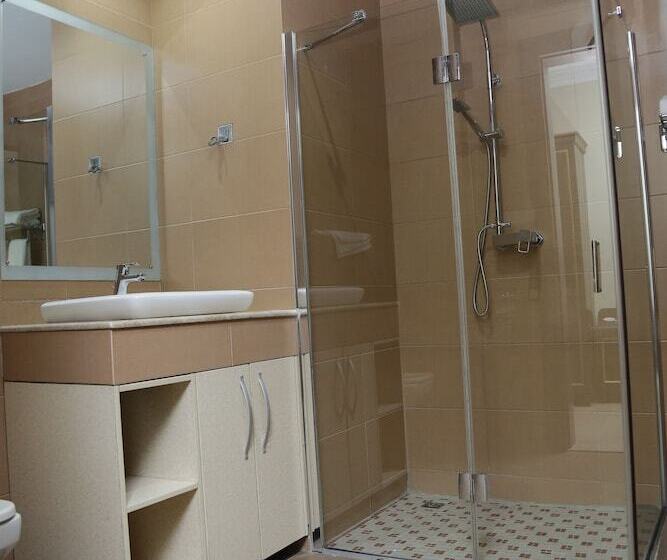 سوییت, Oak Haven Hotel And Suites