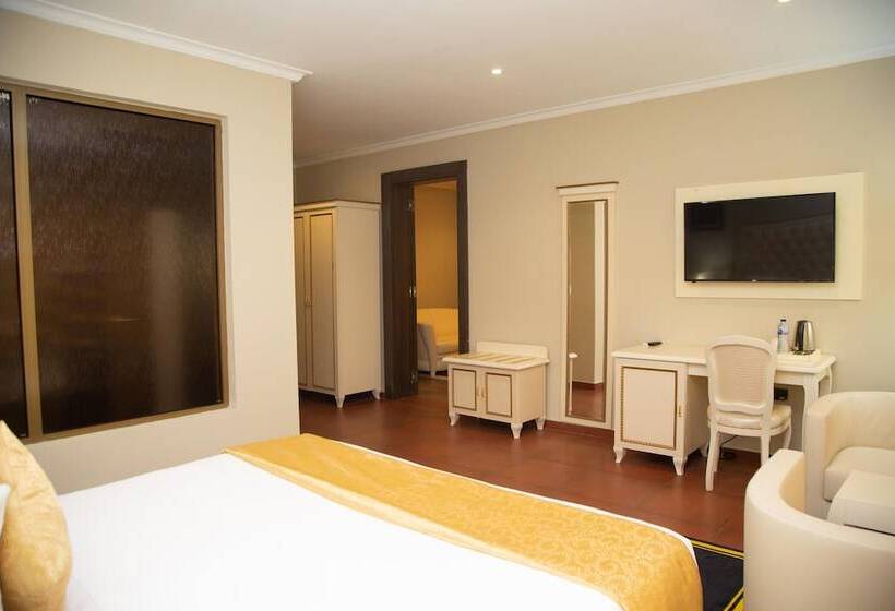 سوییت جونیور, Oak Haven Hotel And Suites