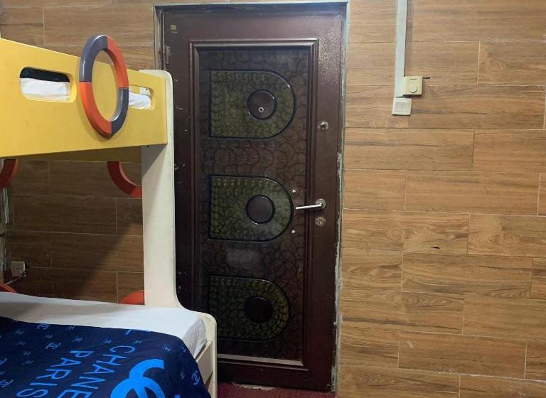 سوییت اجرایی, Health Plaza