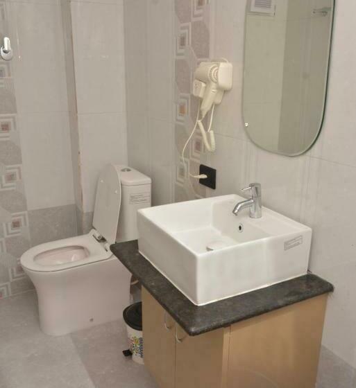 标准间, Island Cliff