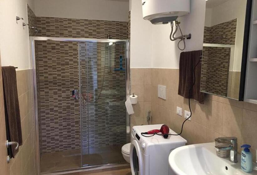 דירת דופלקס בת חדר שינה 1, Cav Mameli