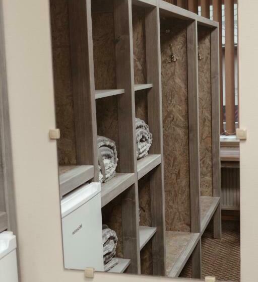 تختخواب در اتاق مشترک, Hostel Hanza