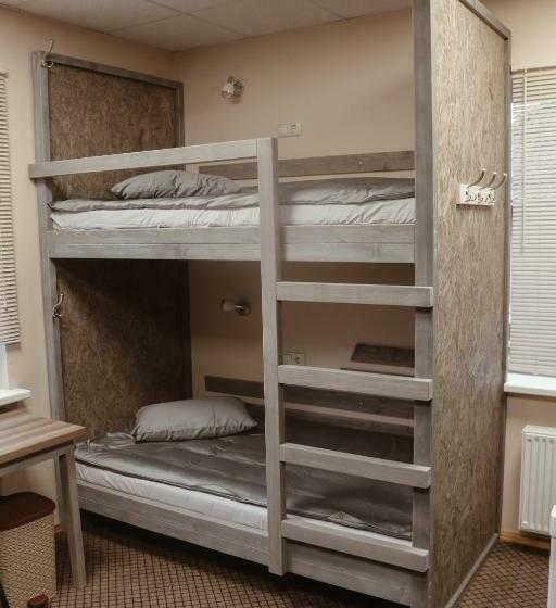 تختخواب در اتاق مشترک, Hostel Hanza