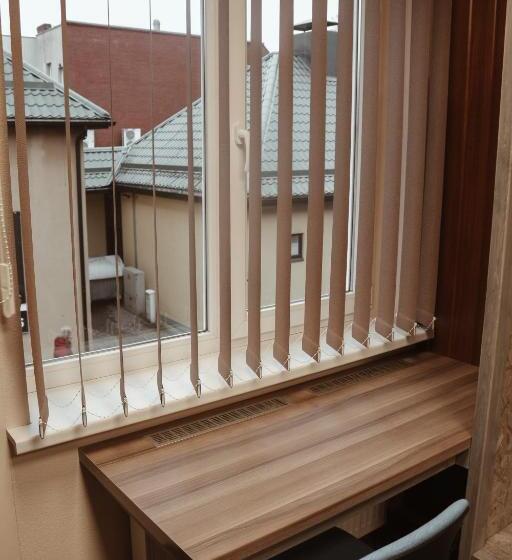 تختخواب در اتاق مشترک, Hostel Hanza