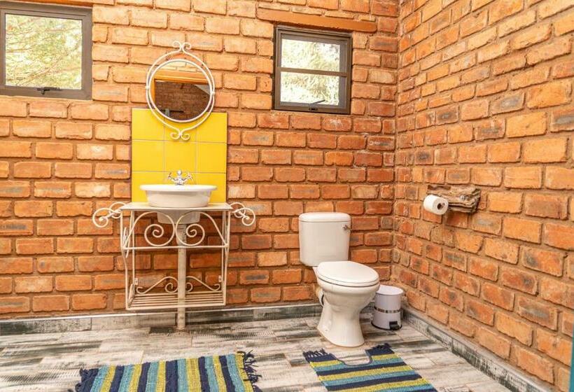 اتاق استاندارد, Otavi Vineyards Self Catering & Camping