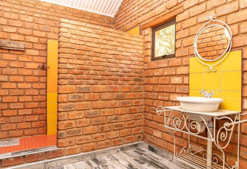 اتاق استاندارد, Otavi Vineyards Self Catering & Camping