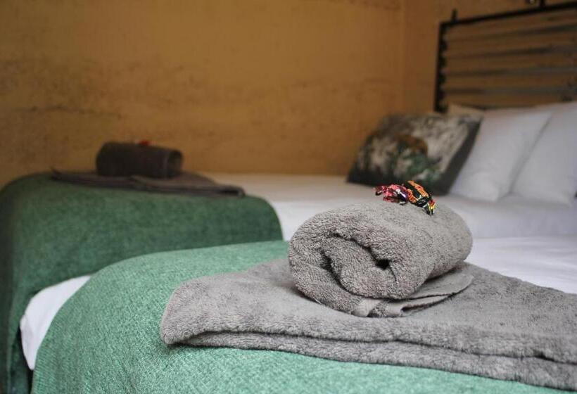 اتاق خانوادگی, Otavi Vineyards Self Catering & Camping