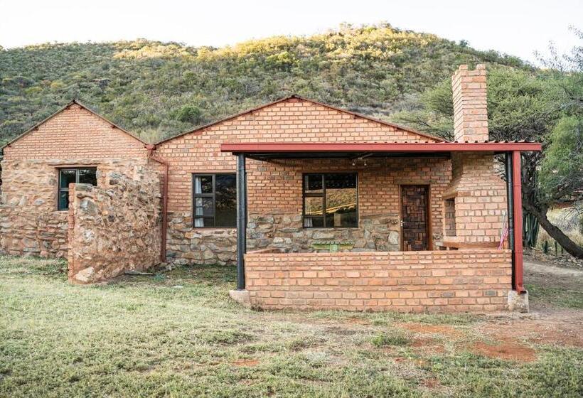 اتاق خانوادگی, Otavi Vineyards Self Catering & Camping