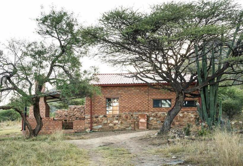 اتاق خانوادگی, Otavi Vineyards Self Catering & Camping