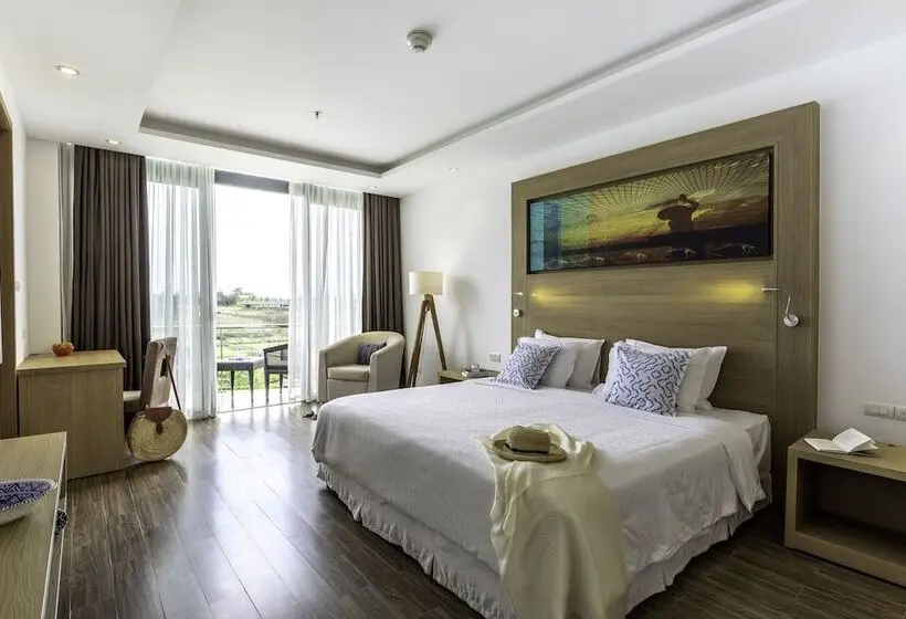 اتاق لوکس با چشم‌انداز باغ, Robinson Nam Hoi An