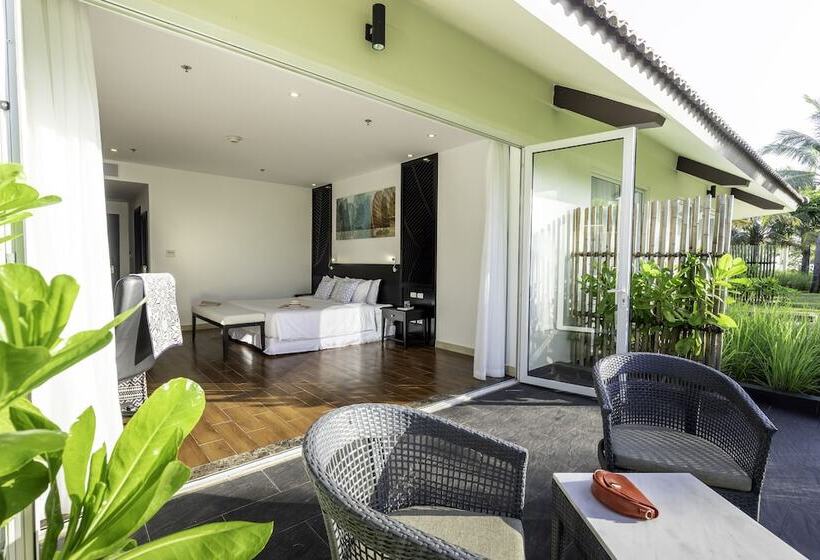 اتاق لوکس, Robinson Nam Hoi An