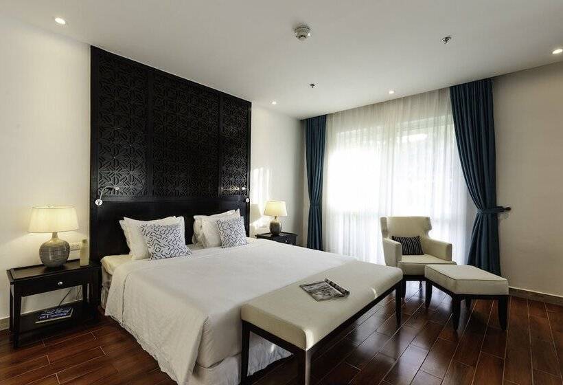 سوییت لوکس, Robinson Nam Hoi An