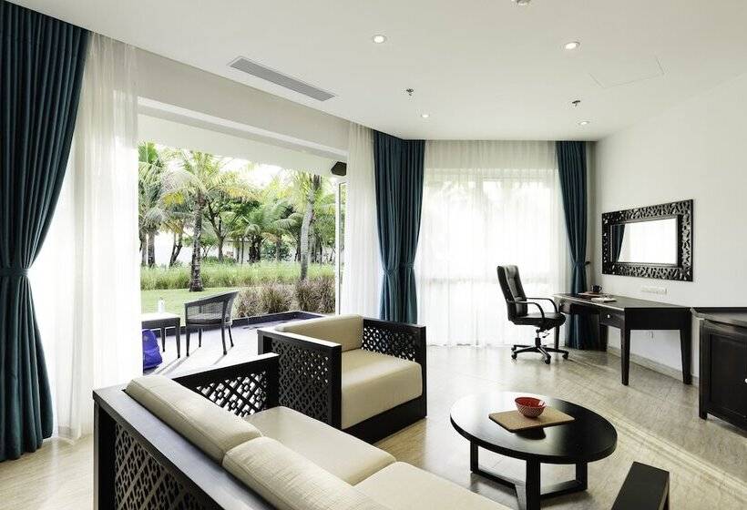 سوییت لوکس, Robinson Nam Hoi An