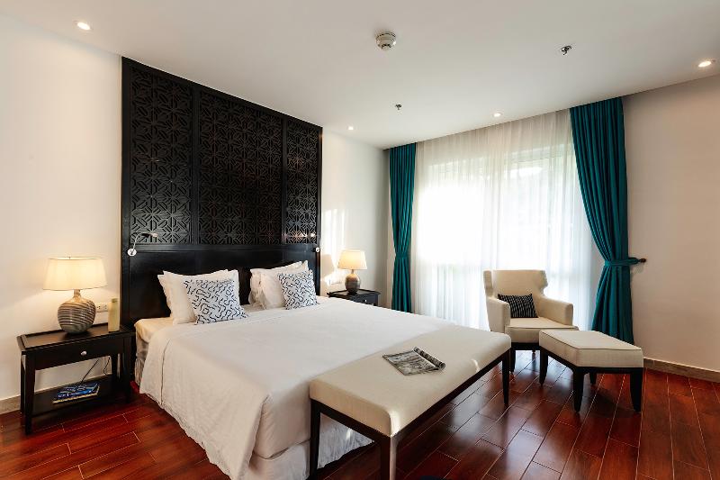 سوییت لوکس, Robinson Nam Hoi An