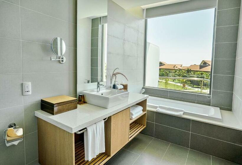 اتاق سوپریور با تخت بزرگ, Robinson Nam Hoi An