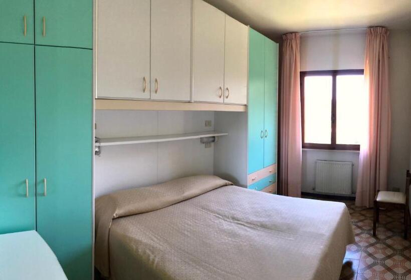 エコノミールーム, Eden Park