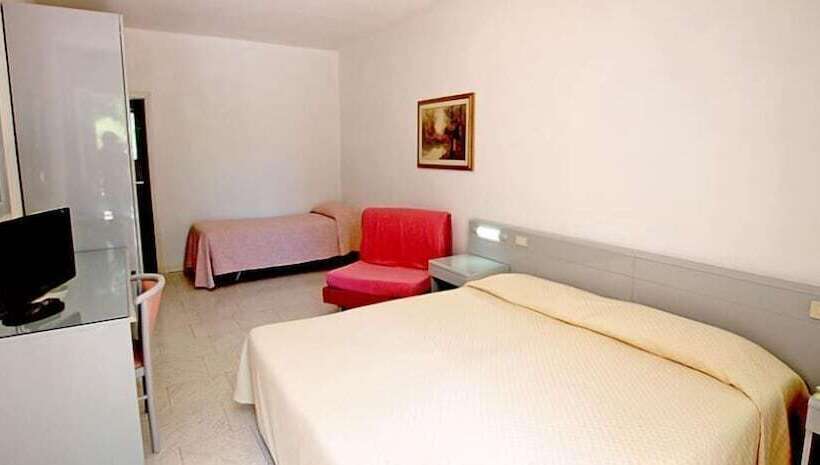 コンフォートトリプルルーム, Eden Park