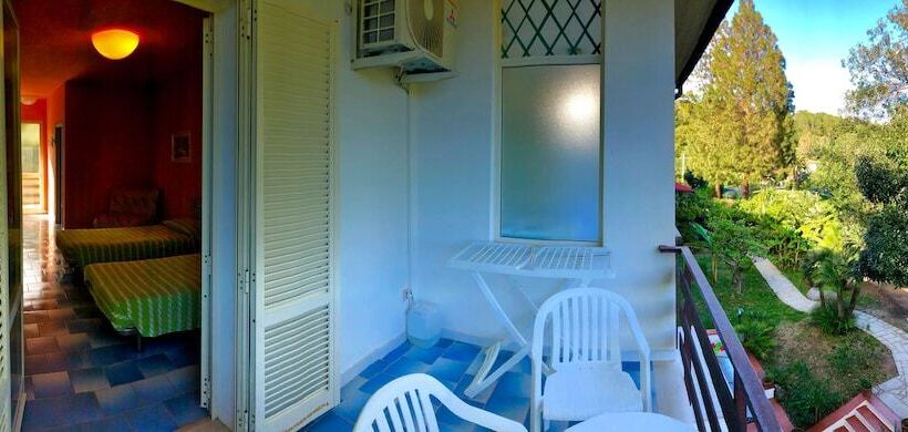 コンフォートトリプルルーム, Eden Park