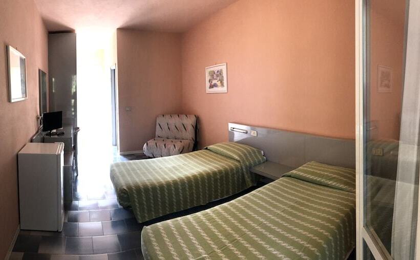 コンフォートトリプルルーム, Eden Park