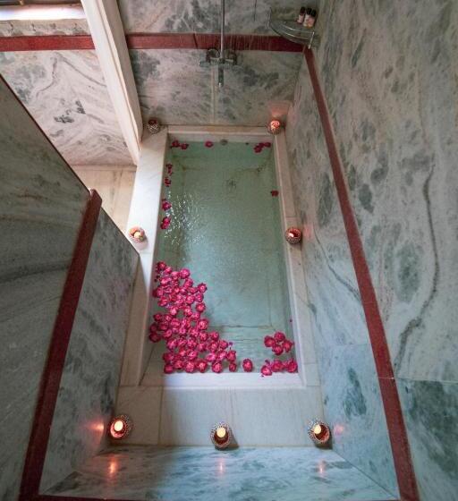 جناح إدارى, Ranakpur Safari Resort