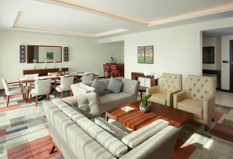 سوئیت پرزیدنت, Royal Tulip Muscat