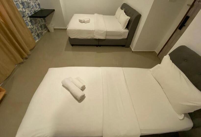 חדר סטנדרט לשלושה, Shobi Hotel Johor Bahru Near Ciq Jb