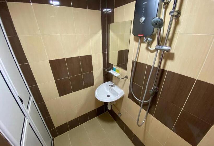 חדר סטנדרט לשלושה, Shobi Hotel Johor Bahru Near Ciq Jb