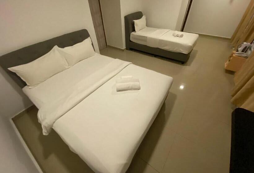 חדר סטנדרט לשלושה, Shobi Hotel Johor Bahru Near Ciq Jb