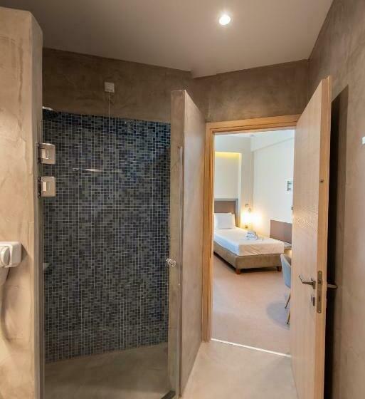 スタンダードトリプルルーム, Avra Nafpliou