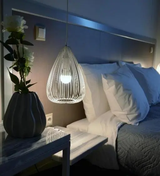 اتاق استاندارد برای معلولان, Avra Nafpliou