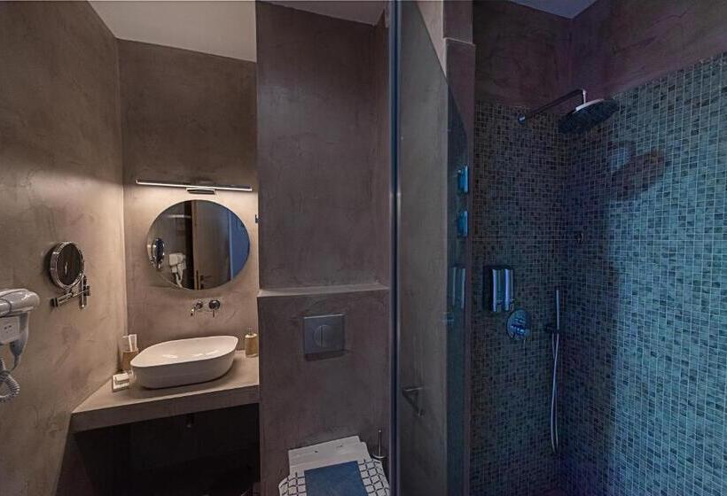 スタンダード４人部屋, Avra Nafpliou