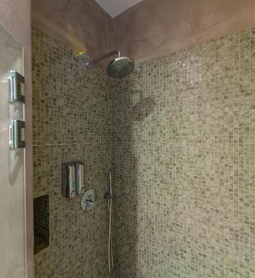 スタンダードトリプルルーム, Avra Nafpliou