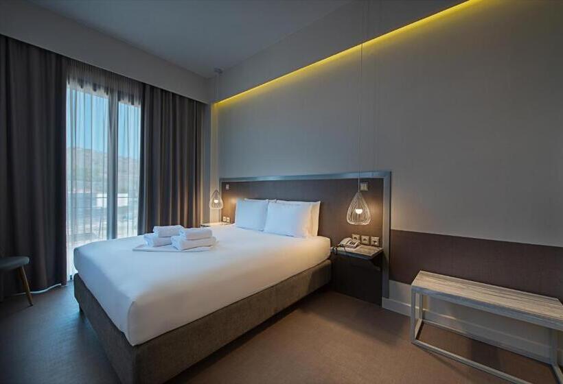 デラックスルーム, Avra Nafpliou