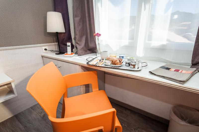 スタンダードルーム, Avra Nafpliou