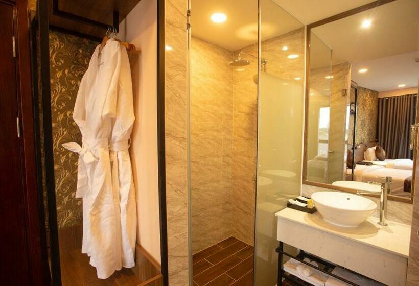 اتاق استاندارد با چشمانداز دریاچه, Minh Phát Dallas