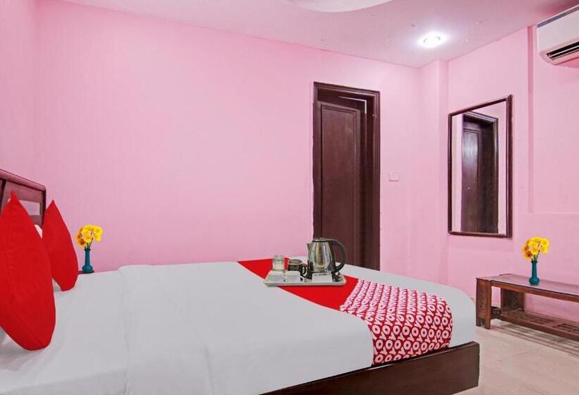 트리플 클래식 룸, Adb Rooms Hotel Neelam Palace