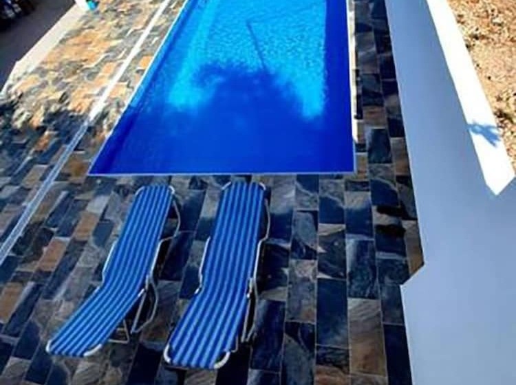 اتاق استاندارد سه تخته با بالکن, Seadel