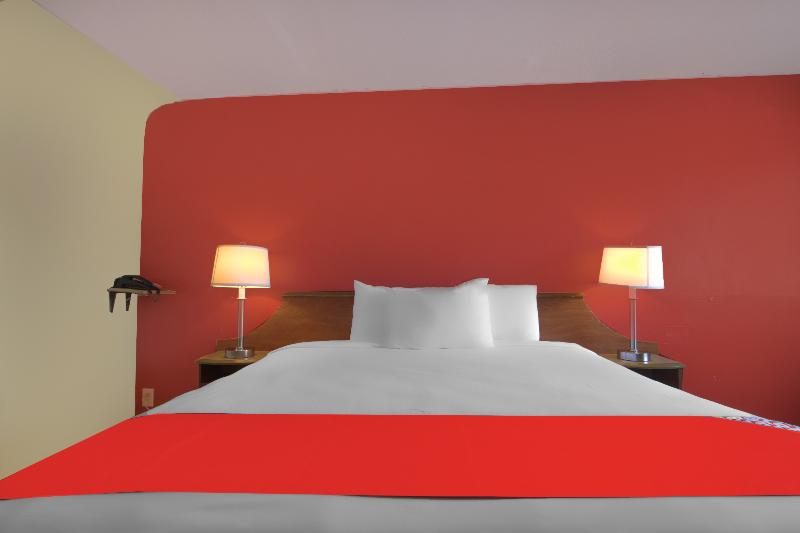 キングサイズベッドのスタンダードルーム, OYO Hotel North Lima OH - Boardman